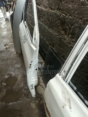 Highlander 2015, Front Left Door.