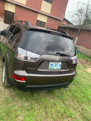 Mitsubishi Outlander 2010 Gray