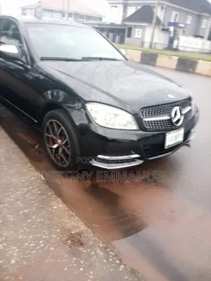 Mercedes-Benz C300 2015 Black