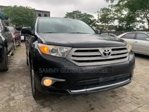 Toyota Highlander Limited 2011 Black