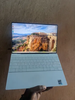 Laptop Dell XPS 13 Plus 9320 16GB Intel Core i7 SSD 1T