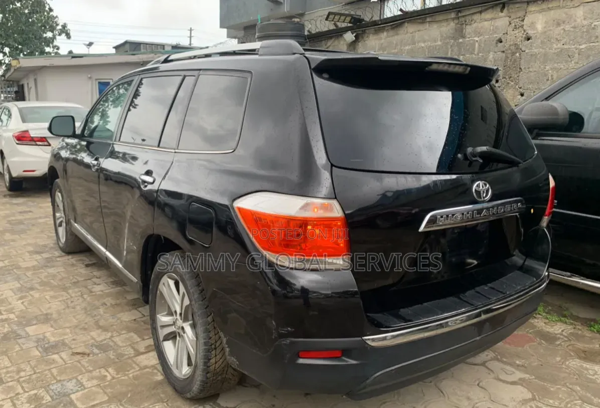 Toyota Highlander Limited 2011 Black