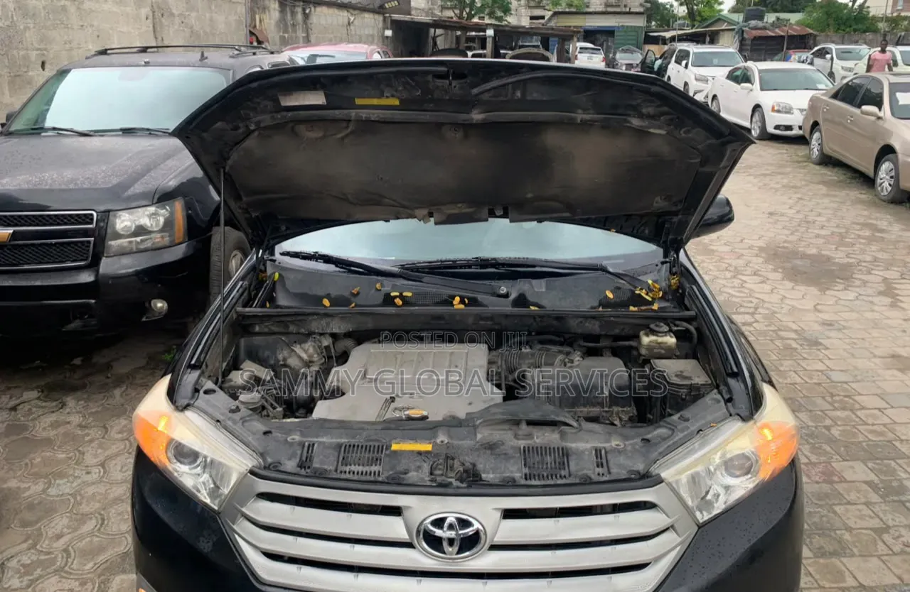 Toyota Highlander Limited 2011 Black