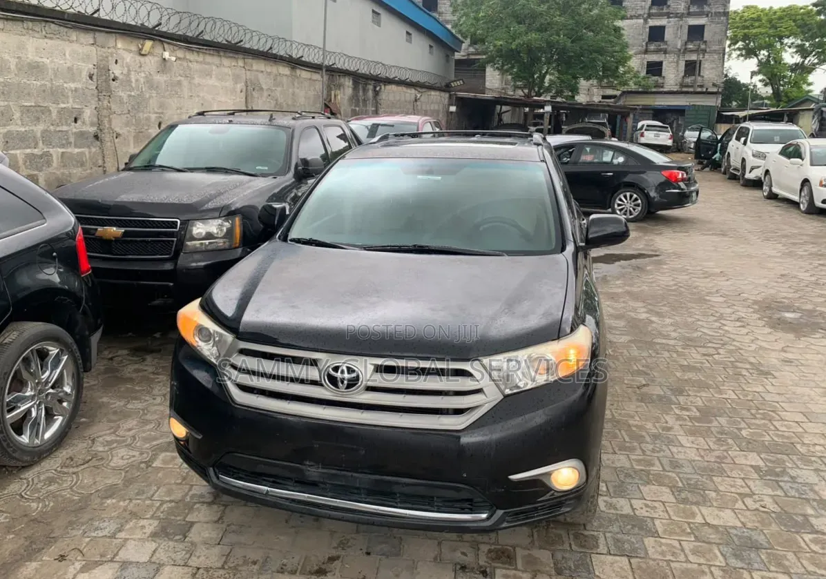 Toyota Highlander Limited 2011 Black
