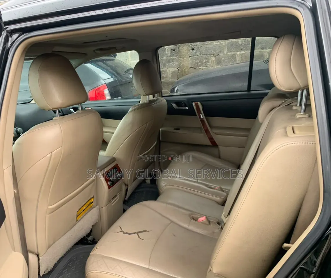Toyota Highlander Limited 2011 Black