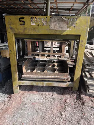 Block and Paving Stone Mold