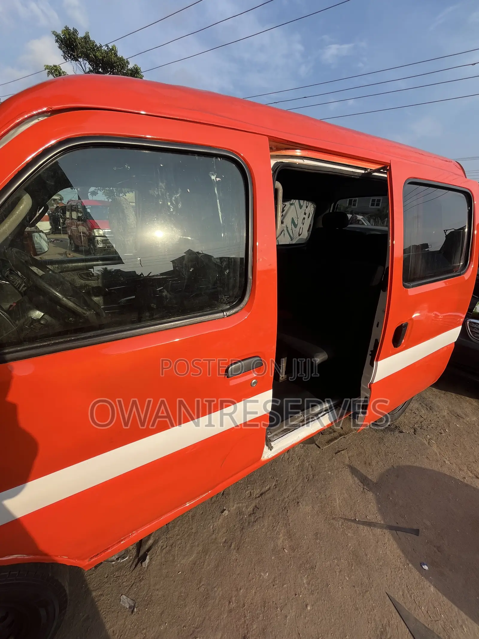 Suzuki APV Minibus 1999 Orange