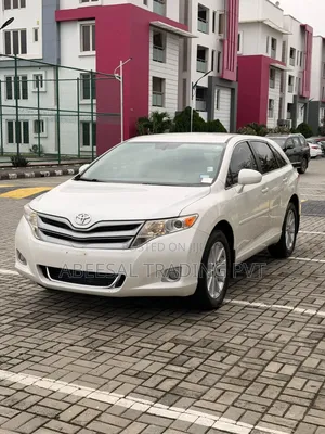 Toyota Venza LE 2010 White