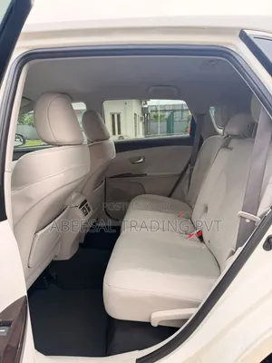 Toyota Venza LE 2010 White