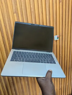 Laptop Dell Pro 14 8GB Intel Core Ultra 5 SSD 256GB