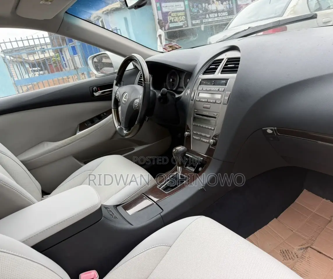 Lexus ES 350 2012 Silver