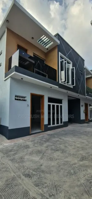 4 Bedroom Terrace