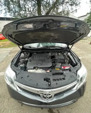 Toyota Avalon XLE 4dr Sedan (3.5L 6cyl 6A) 2015 Gray