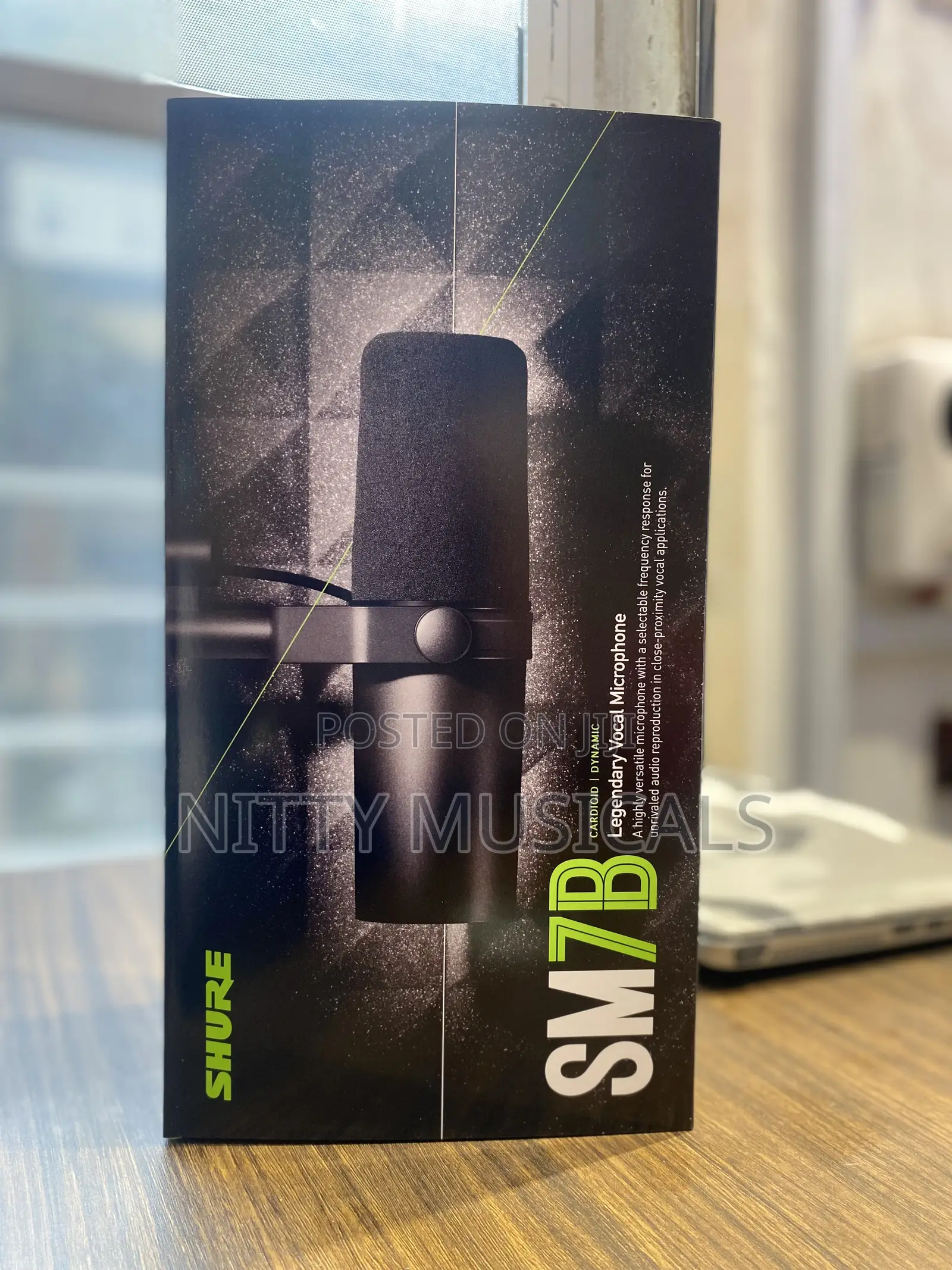 Shure SM7B Vocal Dynamic Studio Microphone
