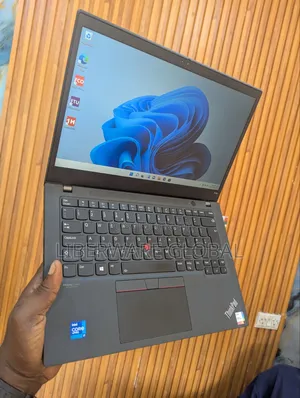 Laptop Lenovo ThinkPad T14s Gen 2 16GB Intel Core i7 SSD 256GB