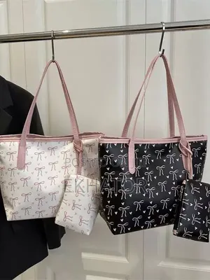 Women’s Tote Bag – Stylish Everyday Handbag