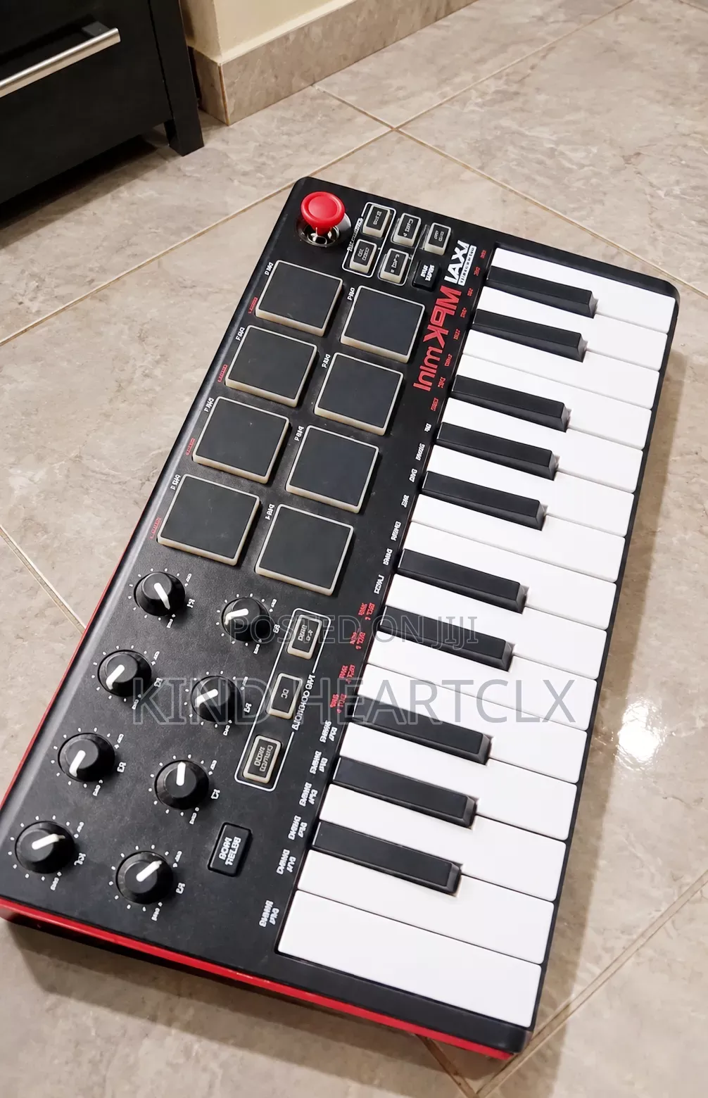 Akai MPK Mini Midi Controller