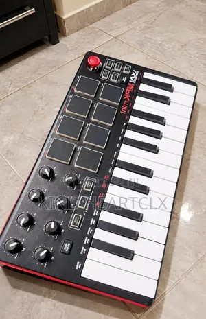 Akai MPK Mini Midi Controller