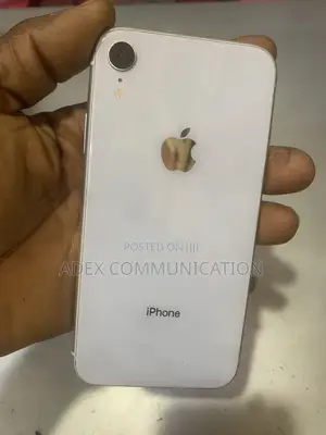 Apple iPhone XR 128 GB White