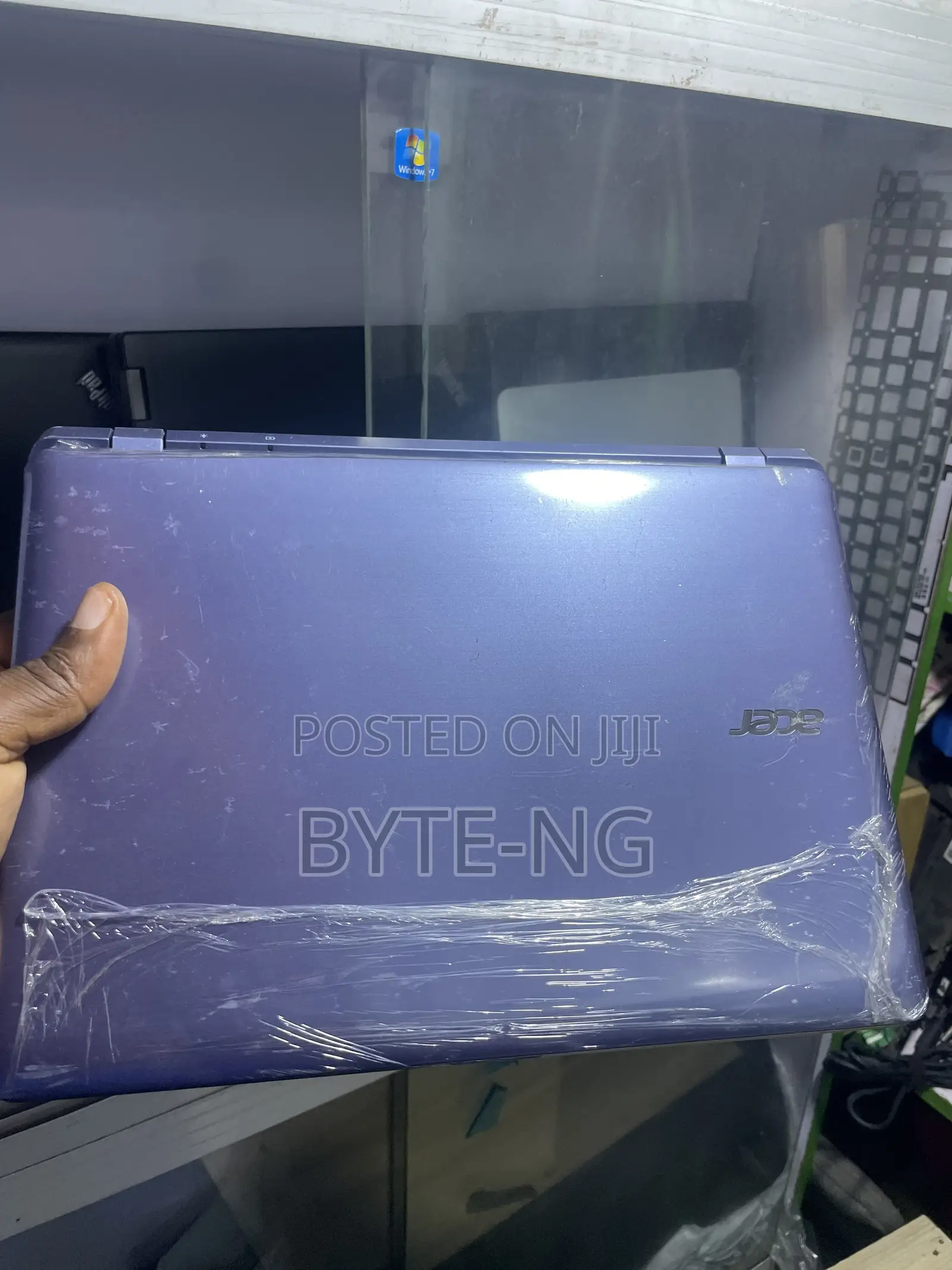 Laptop Acer Aspire E3 112 4GB Intel Pentium HDD 320GB