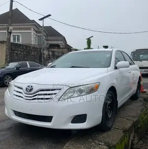 Toyota Camry 2010 White