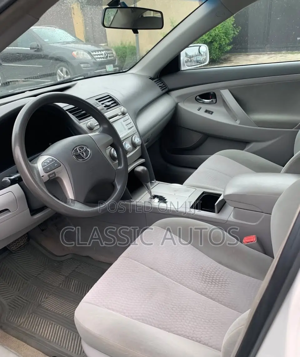 Toyota Camry 2010 White