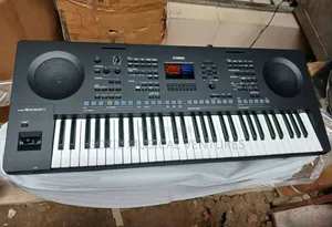 Yamaha Keyboard PSR Sx 620 Complete 61 Keys Synthesizer Workstation