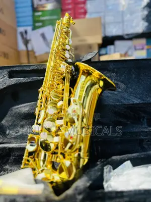 Yamaha Gold Alto Saxophone