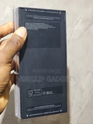 New Samsung Galaxy Z Flip6 256 GB Silver