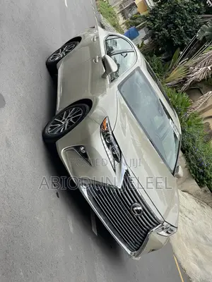 Lexus ES 2016 Gold
