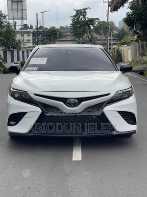 Toyota Camry 2021 White