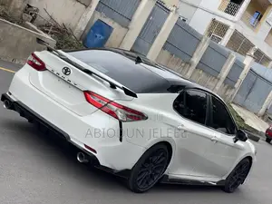Toyota Camry 2021 White