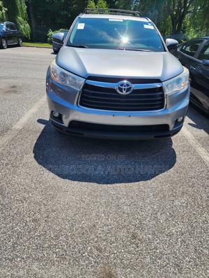 Toyota Highlander 2017 Silver