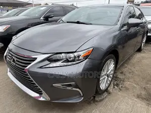 Lexus ES 2014 Gray