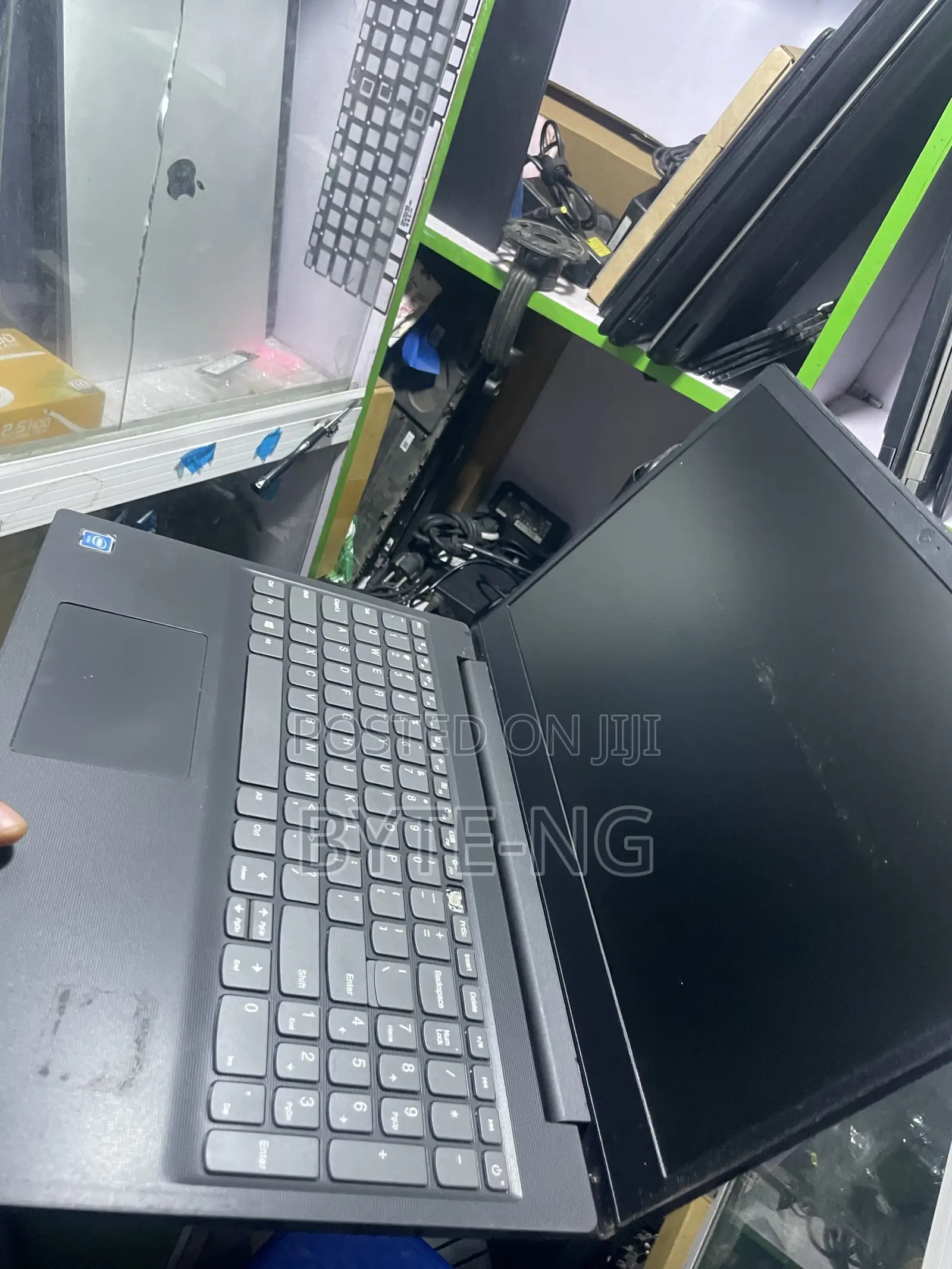 Laptop Lenovo IdeaPad 110 4GB Intel HDD 500GB