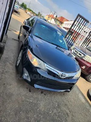 Toyota Camry XLE V6 4dr Sedan (3.5L 6cyl 6A) 2013 Black
