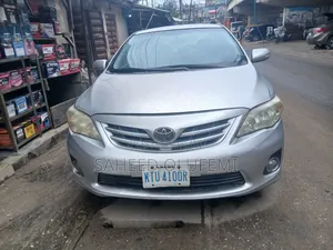 Toyota Corolla 2013 Silver