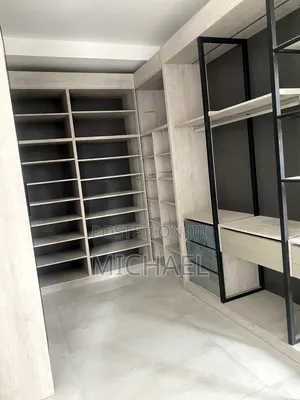 3bdrm Block of Flats in Ikoyi, Bourdillon for rent