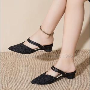 Women Pointed Toe Shoes Comfortable Slip-on Casual Outdoor Sandals