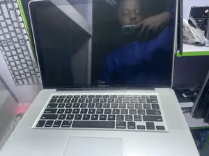 Laptop Apple MacBook 2010 8GB Intel Core i5 HDD 500GB