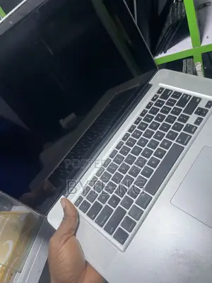 Laptop Apple MacBook 2010 8GB Intel Core i5 HDD 500GB