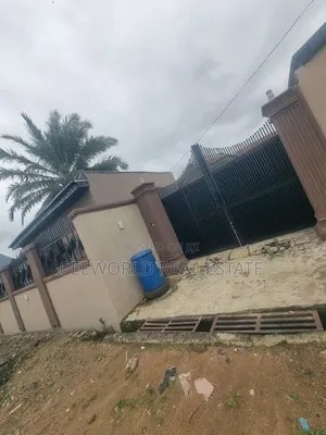1bdrm Apartment in Ilupeju Estate,, Akala Express for rent