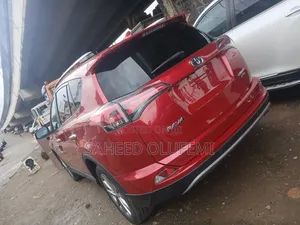 Toyota RAV4 2017 Red
