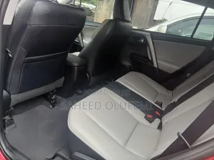 Toyota RAV4 2017 Red