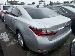 Lexus ES 2016 Silver