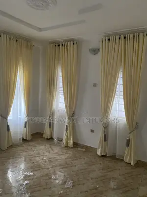 High Quality Curtain 4,000 Per Yard