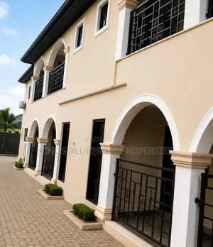 3bdrm Block of Flats in Army Estate, Warri for sale