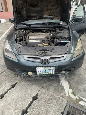 Honda Accord 2004 Gray