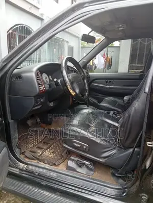 Nissan Pathfinder 2004 Black
