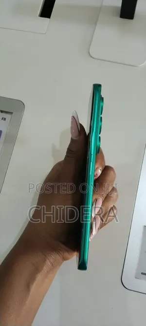 New Tecno Camon 50 256 GB Green